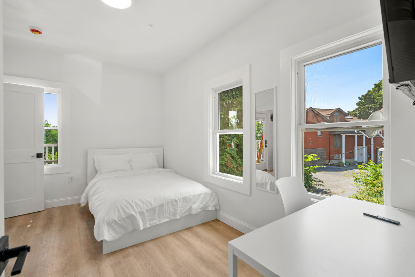 37-web-or-mls-Unit_1_Bedroom1D