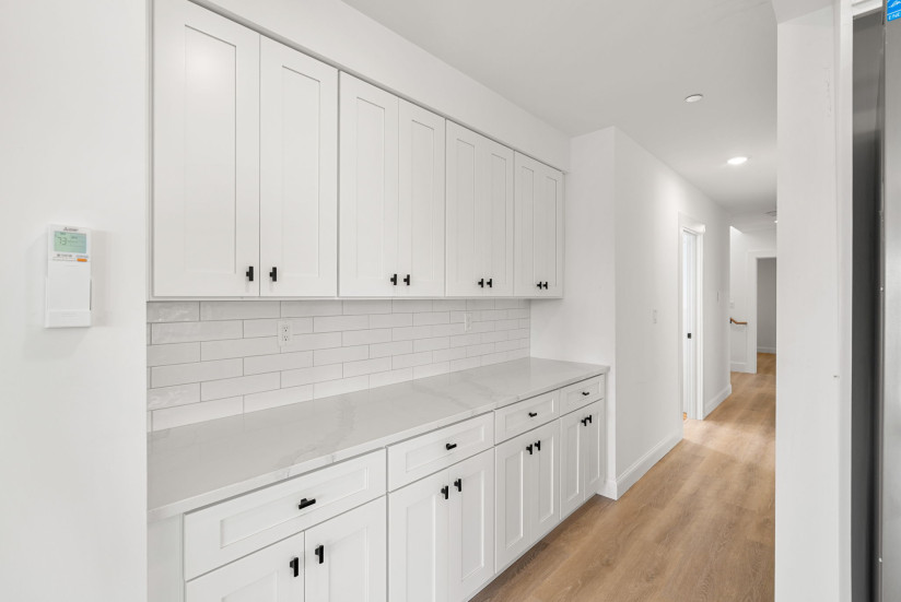 2-web-or-mls-Unit_2_kitchen