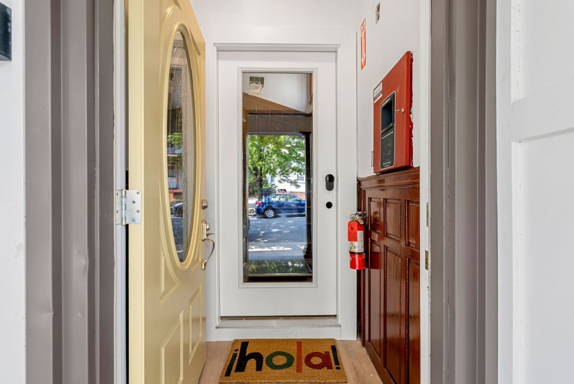 14-web-or-mls-Unit_2__Door