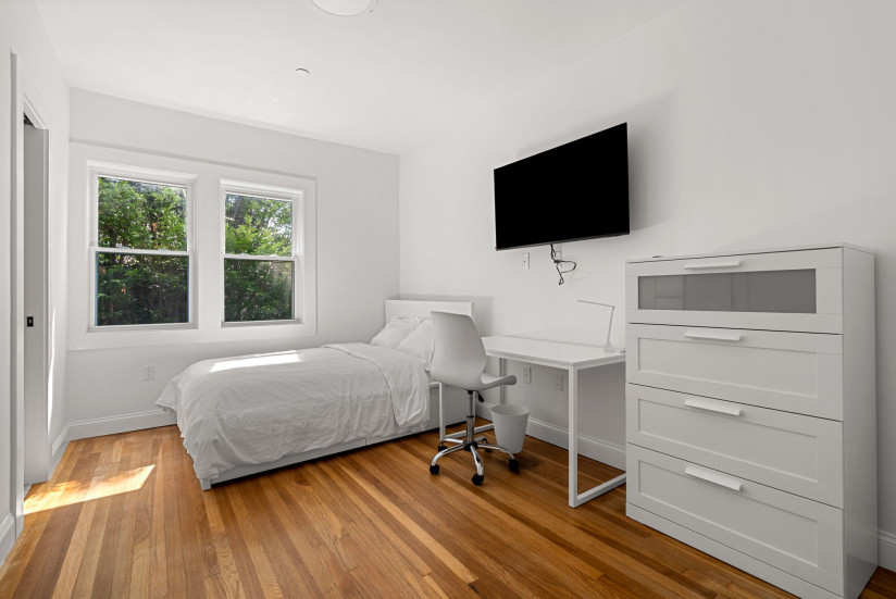 26-web-or-mls-Unit_2_Bedroom2C