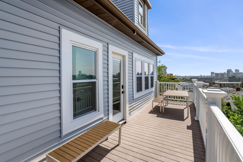 54-web-or-mls-Unit_2_Floor3_deck1