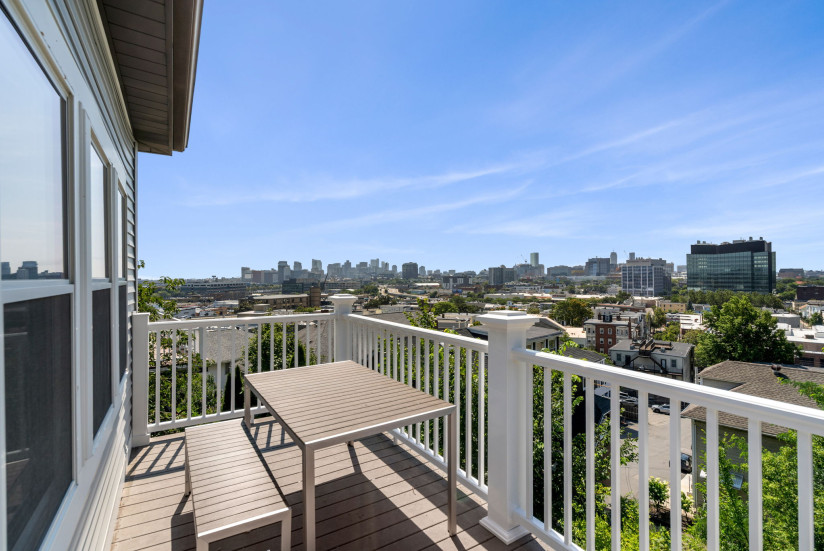 53-web-or-mls-Unit_2_Floor3_deck