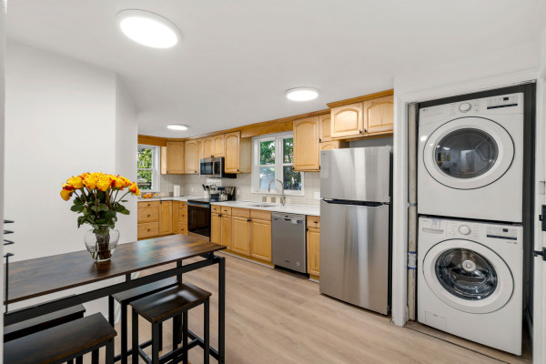 20-web-or-mls-1KITCHEN 4