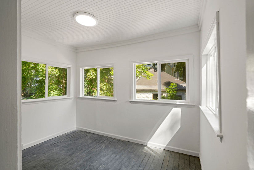 21-web-or-mls-2ENCLOSEDPORCH 9