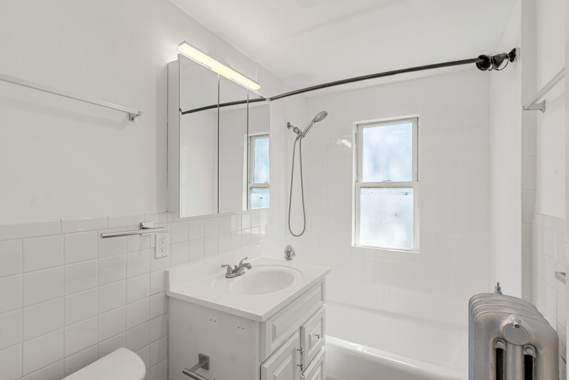 8-web-or-mls-3BATH 4
