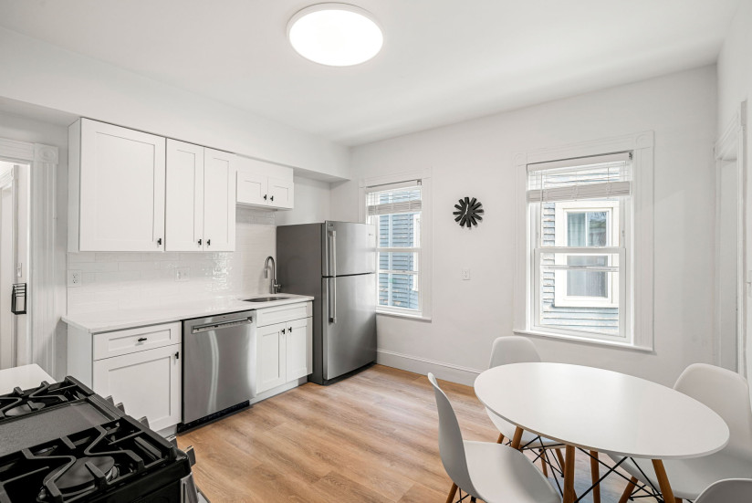 2-web-or-mls-Unit 2_Kitchen_1