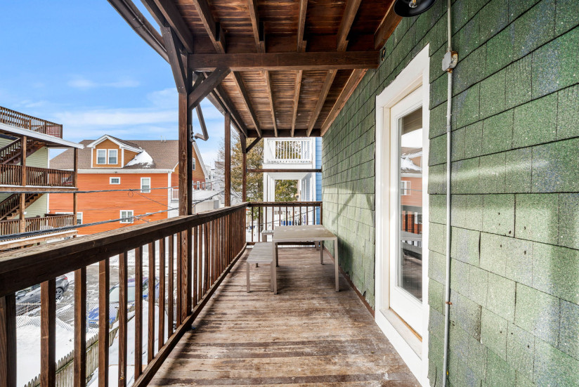 33-web-or-mls-Unit 2_Deck_Rear_1