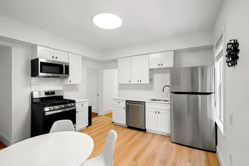 BOSTON - DORCHESTER - 1 Bed, 1 Bath - Image 3
