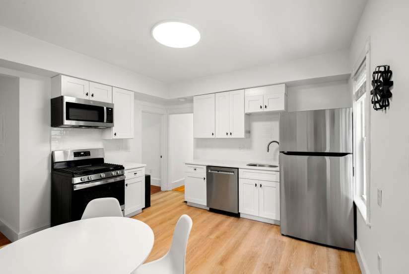 4-web-or-mls-Unit 1_Kitchen_3