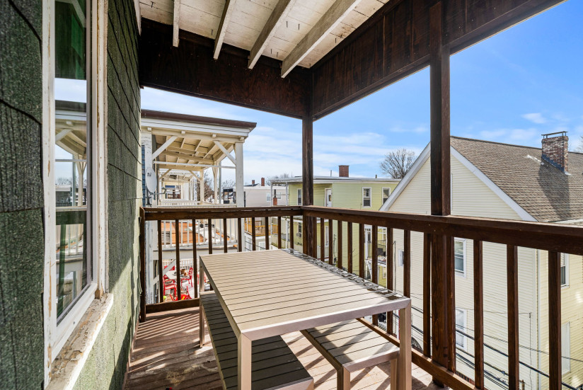 28-web-or-mls-Unit 3_Deck_Rear_1