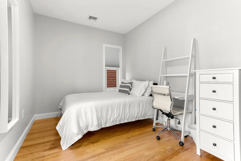 BOSTON - EAST BOSTON - 1 Bed, 1 Bath - Image 17