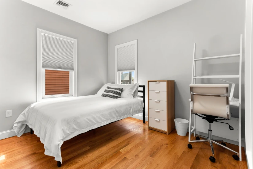 BOSTON - EAST BOSTON - 1 Bed, 1 Bath - Image 17