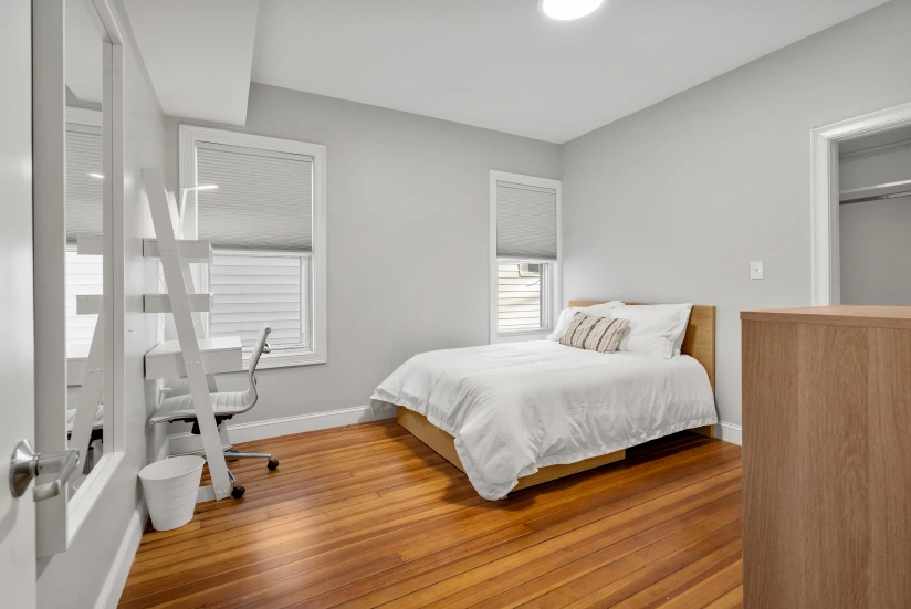 Boston - $1,300+ /month