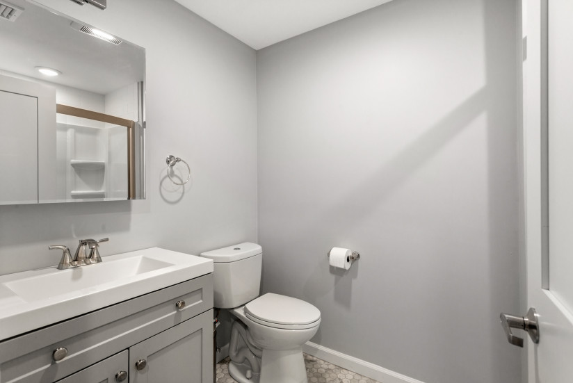 Bathroom1