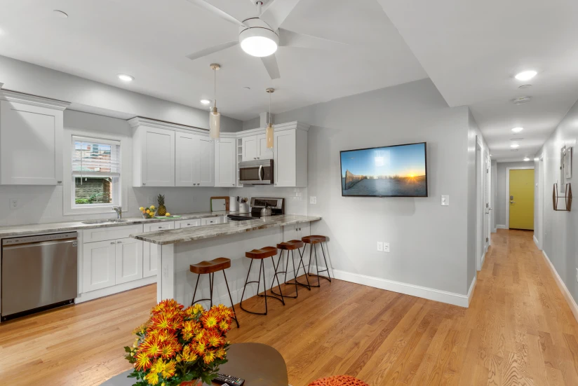 BOSTON - EAST BOSTON - 1 Bed, 1 Bath - Image 6