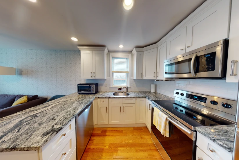BOSTON - EAST BOSTON - 1 Bed, 1 Bath - Image 3