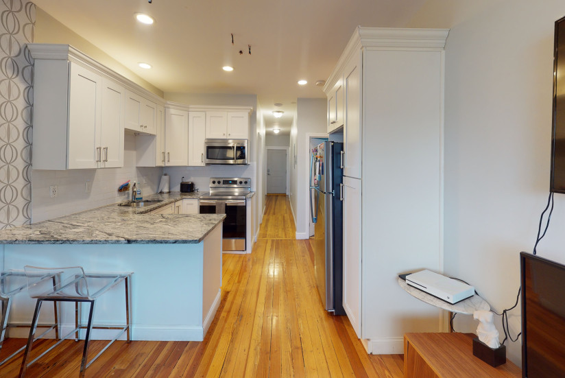 951-Saratoga-St-Unit-1-Kitchen