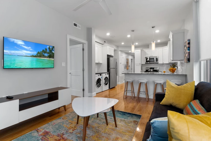 BOSTON - SOUTH BOSTON - 1 Bed, 1 Bath - Image 1