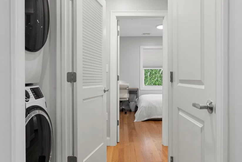 Boston - $1,800+ /mo