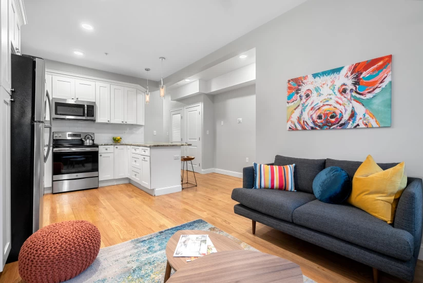 BOSTON - EAST BOSTON - 1 Bed, 1 Bath - Image 2