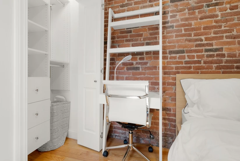 Boston - $1,600+ /mo